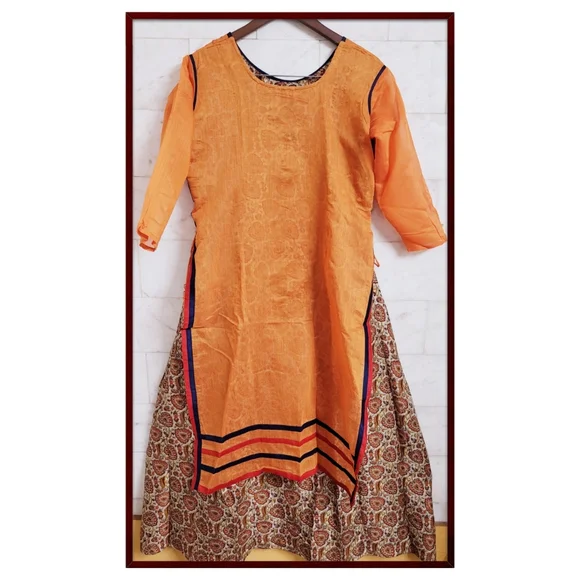 Lengha Style Anarkali Kurta - Picture 3 of 9